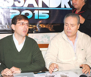 Mendoza y Alessandro en la Conferencia de Prensa